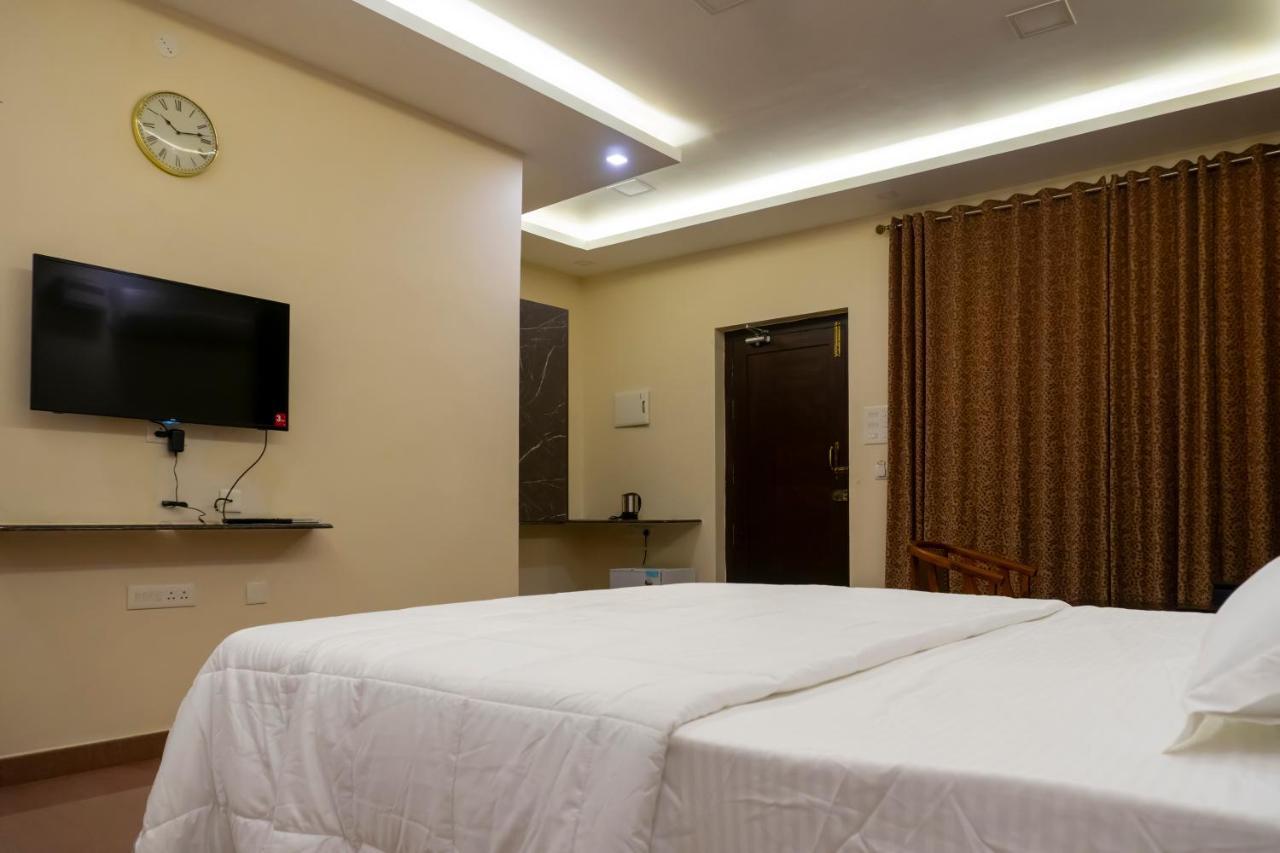 Pranaav Beach Resort Pondicherry Bagian luar foto